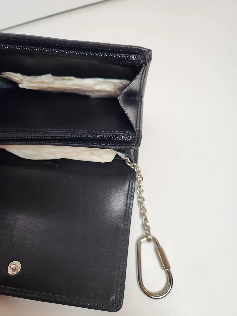 Coach Black Leather Trifold Wallet with Keychain